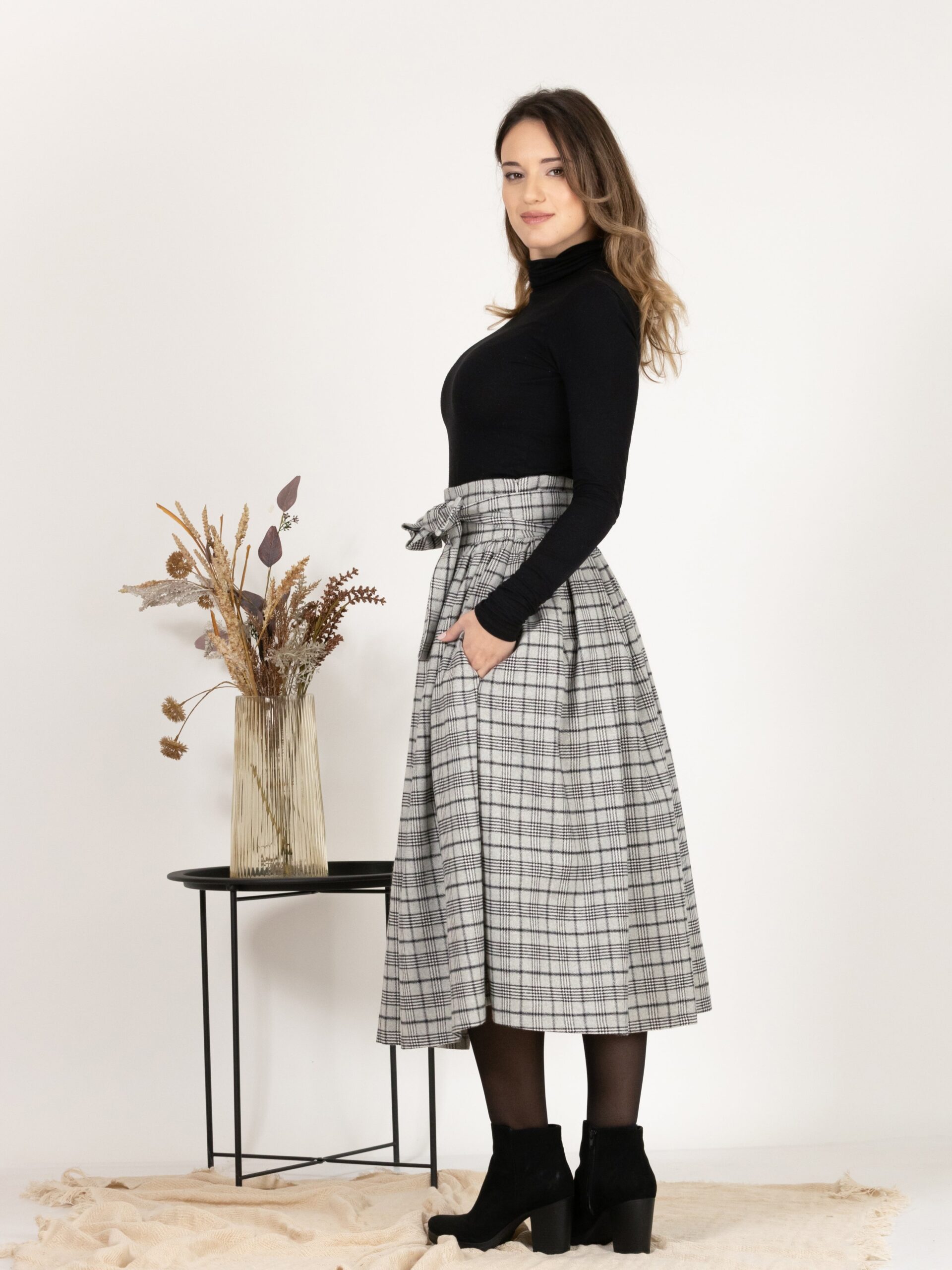 Elegantes Cotton Midi Plaid Skirt with High Waisted Bow and Pockets - Image 7