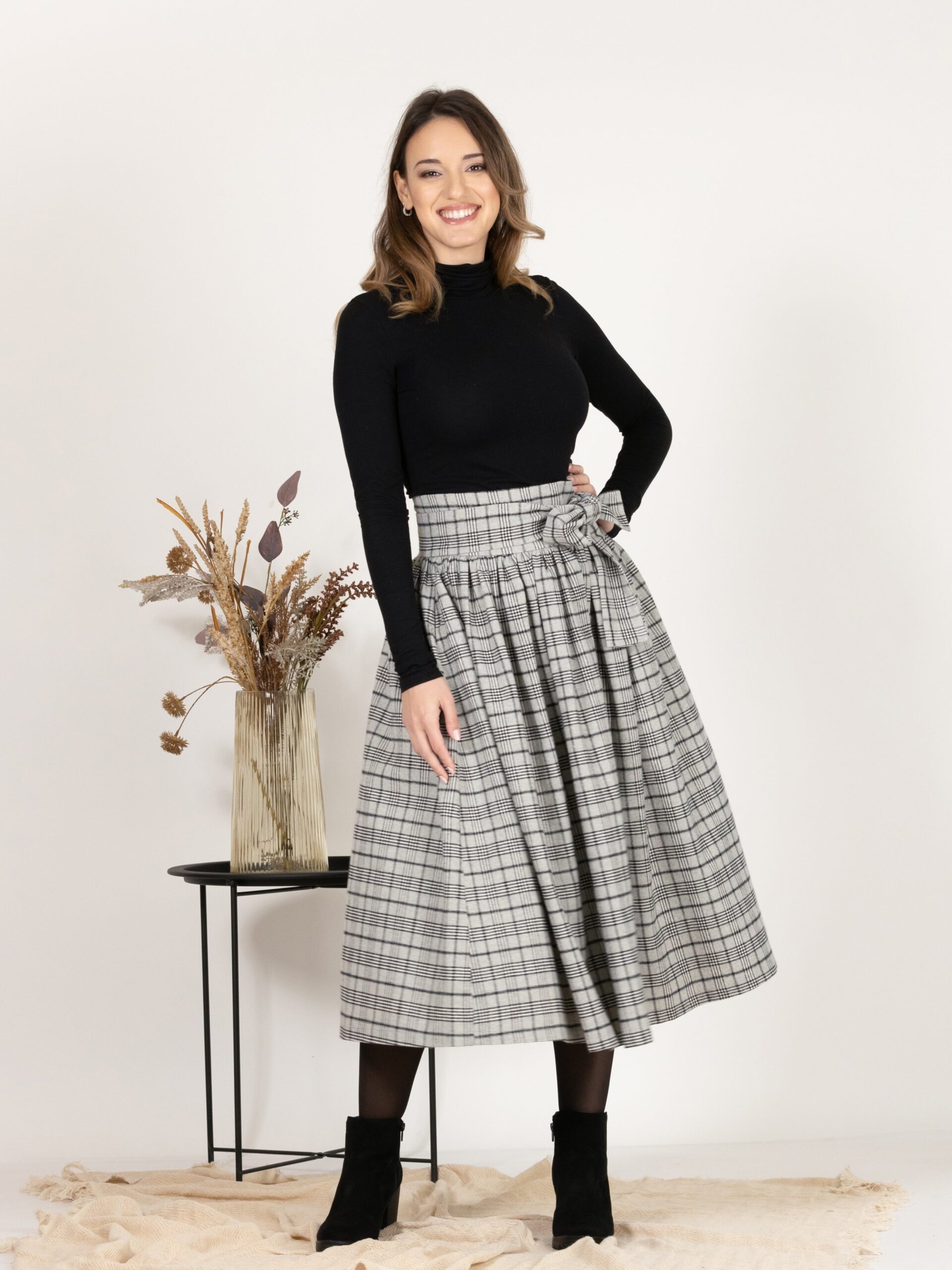 Elegantes Cotton Midi Plaid Skirt with High Waisted Bow and Pockets