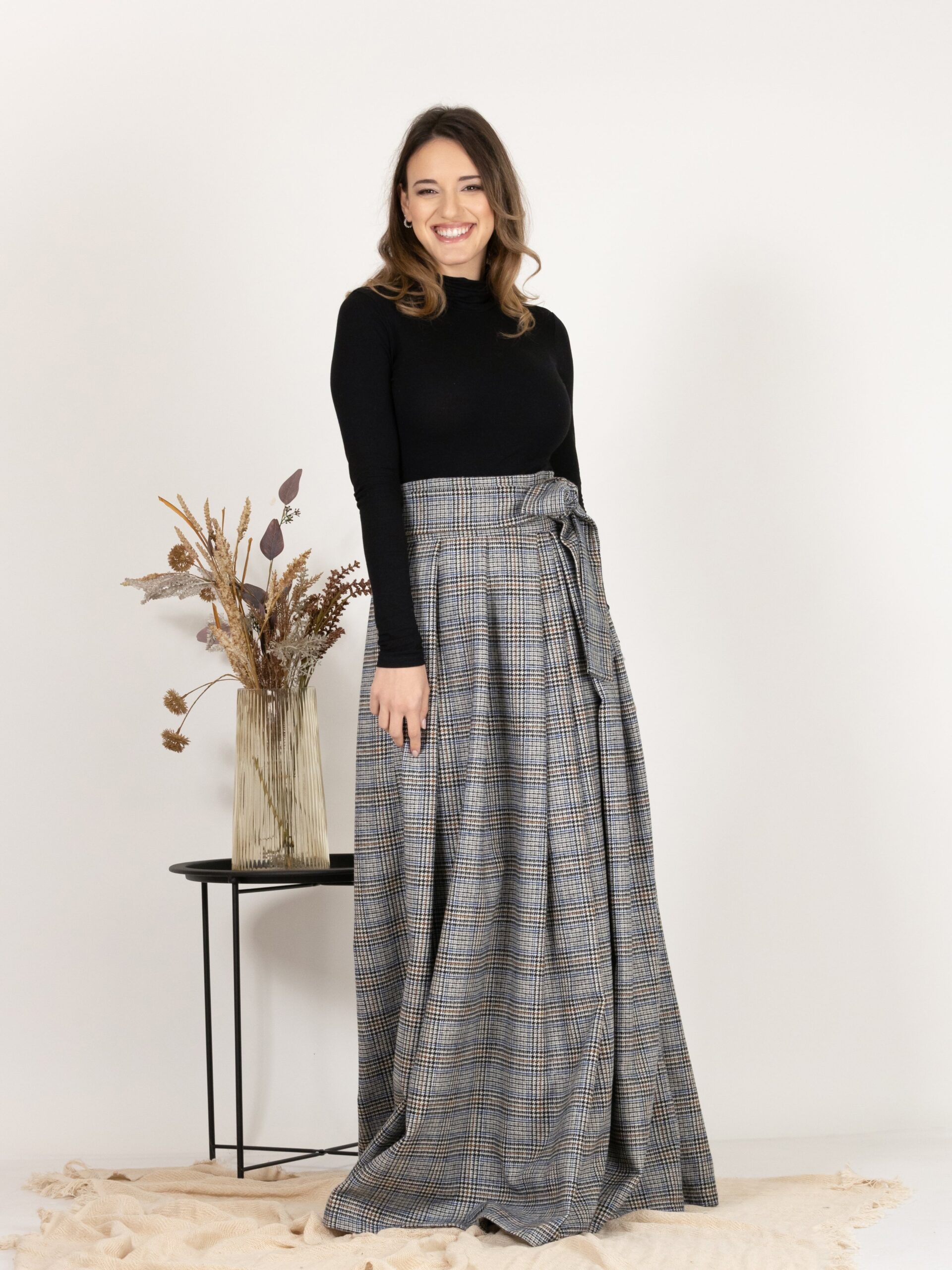 Elegantes Plaid Wool Pleated Skirt with Ultra High Waist and Bow - Image 6