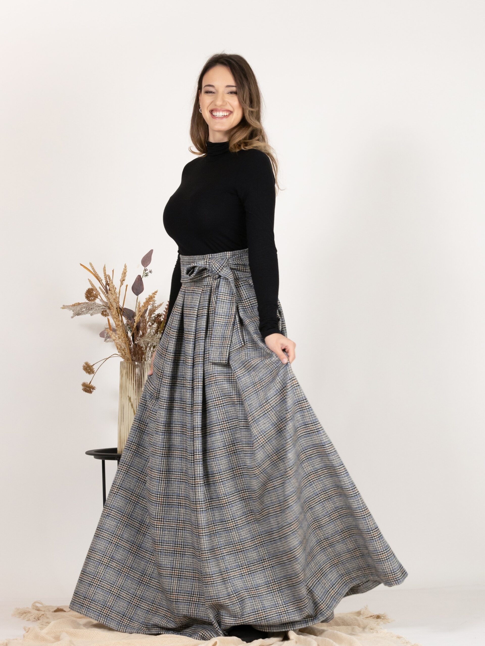 Elegantes Plaid Wool Pleated Skirt with Ultra High Waist and Bow - Image 9