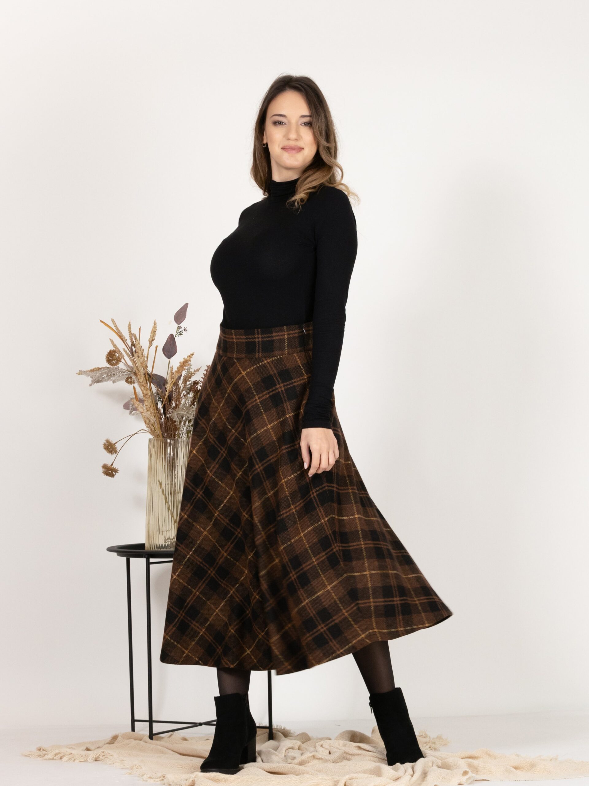 Elegantes Midi Wool Plaid Skirt with High Waist and Pockets - Image 7