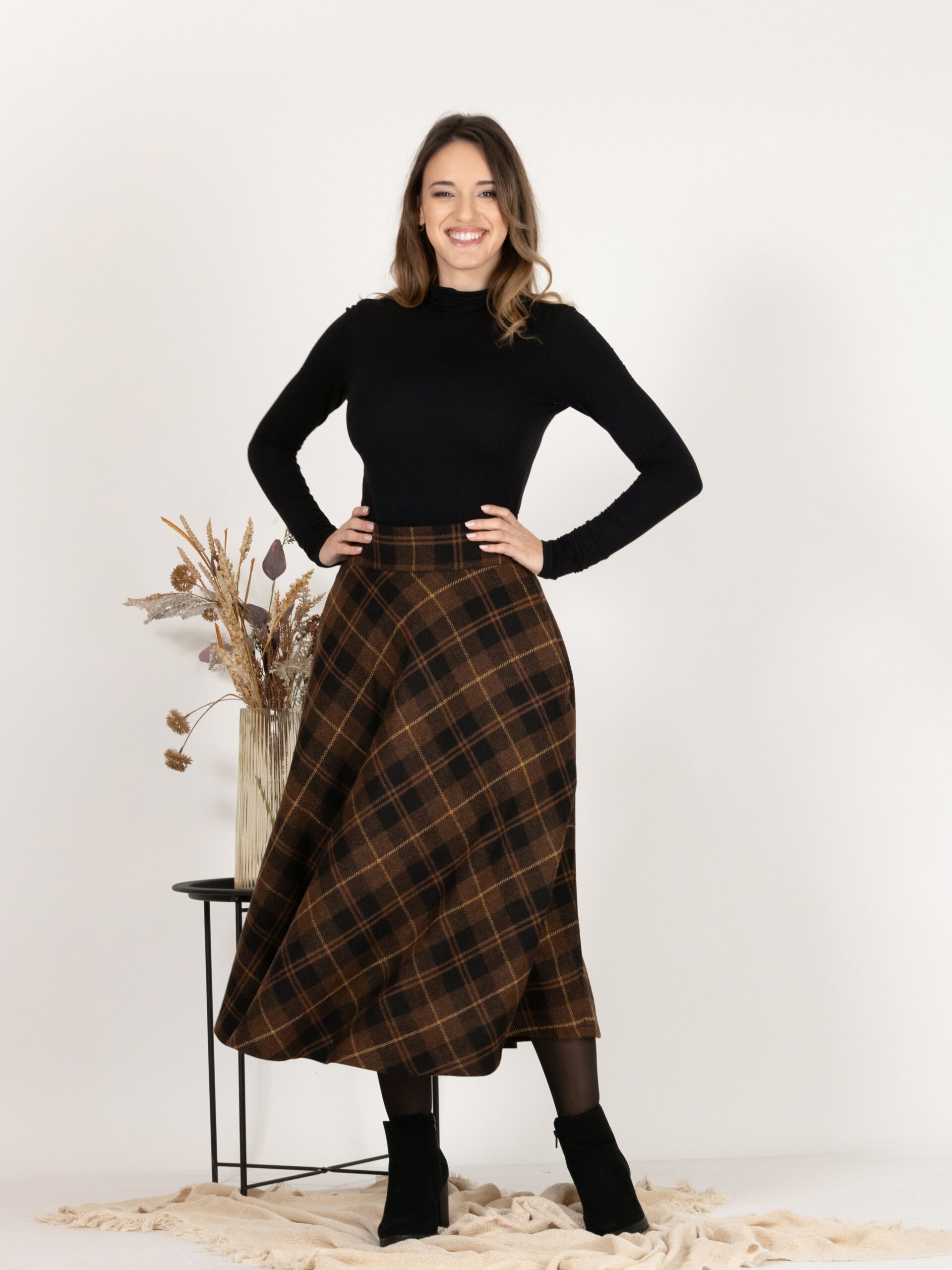 Elegantes Midi Wool Plaid Skirt with High Waist and Pockets