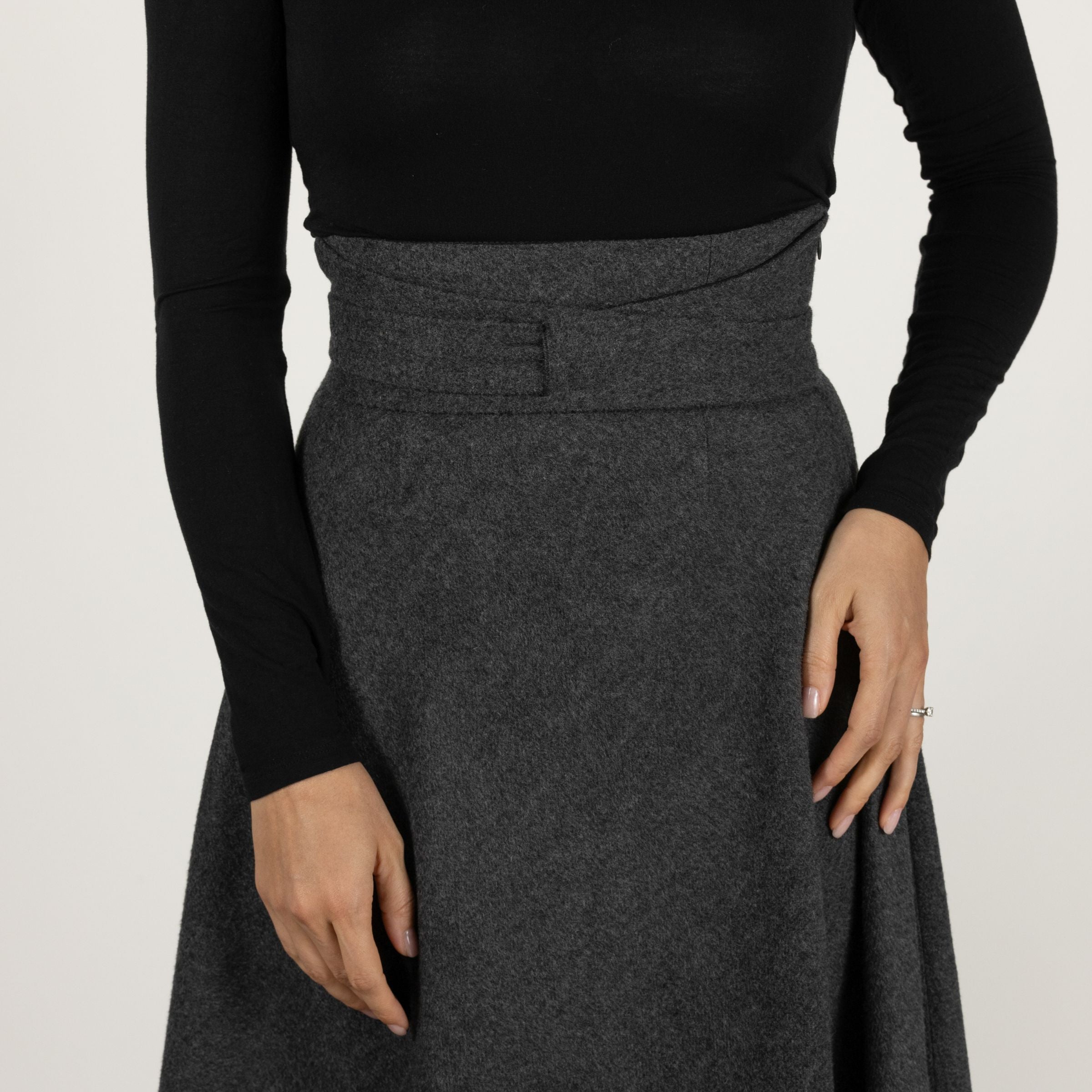 Elegantes Wool Maxi Victorian Walking Skirt - Image 8