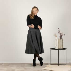 Alternative view of Elegantes Wool Midi Flare Skirt