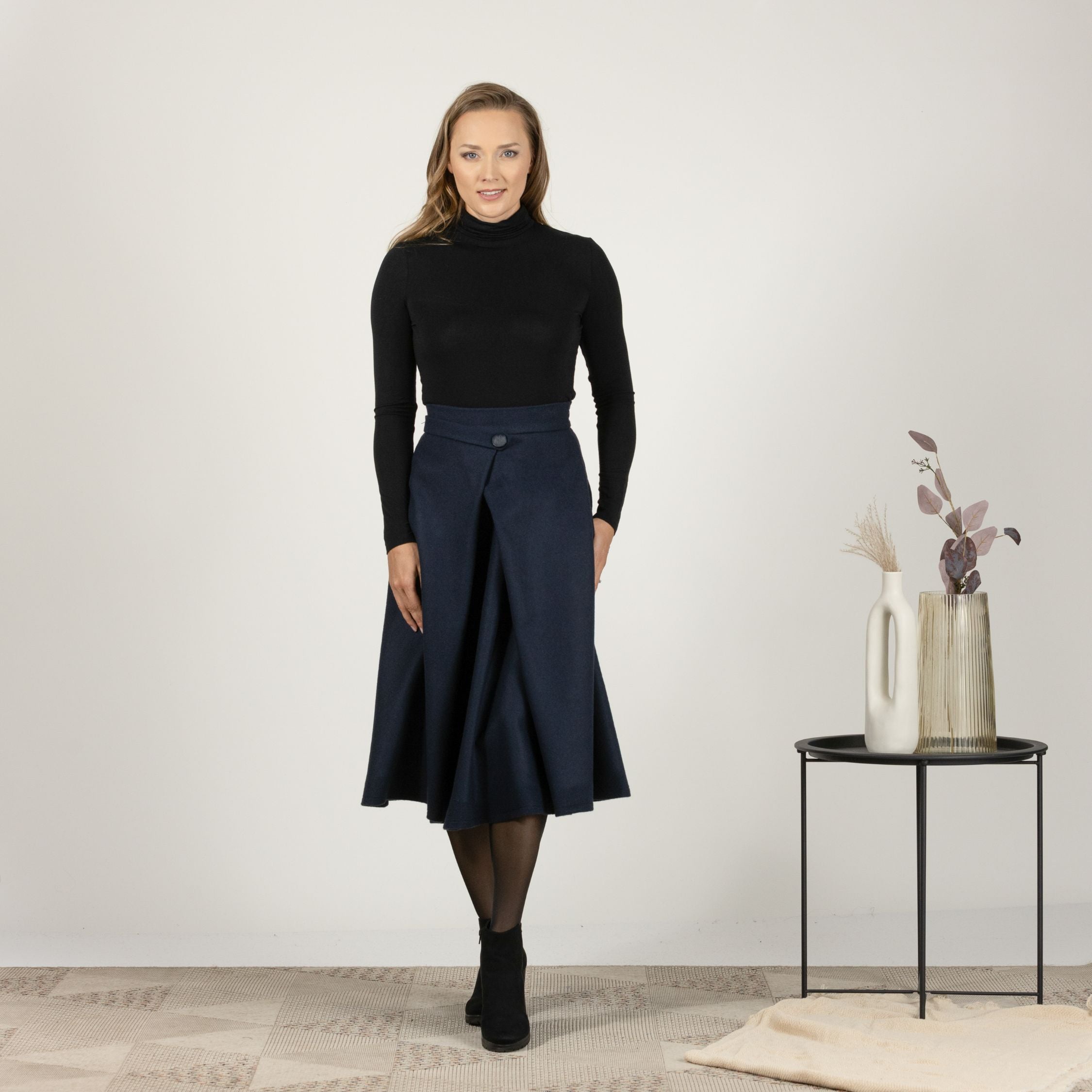 Elegantes Wool Front Button Statement Skirt - Image 2