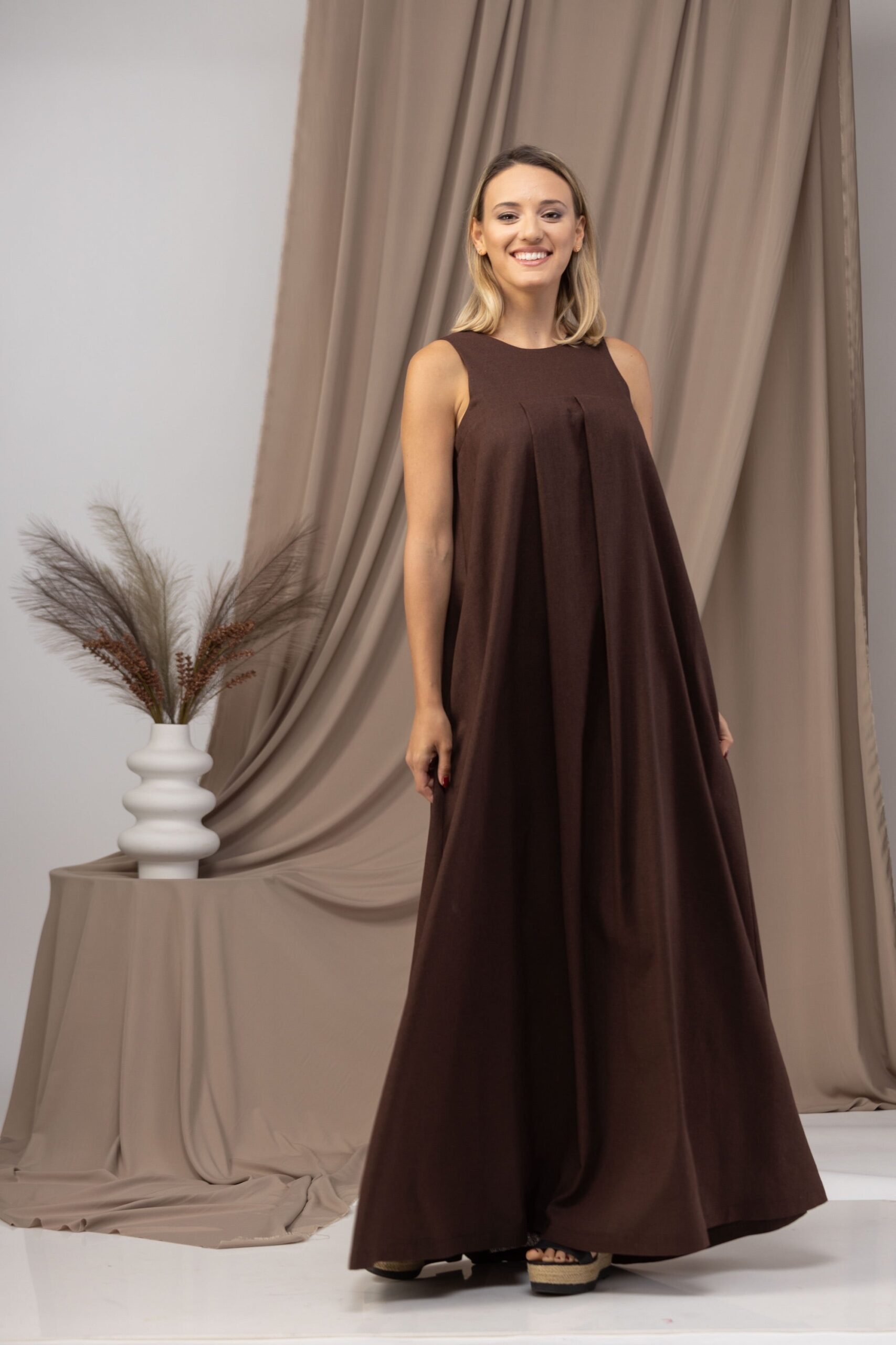 Elegantes Dark Rose Lässiges Linen Maxikleid - Image 3