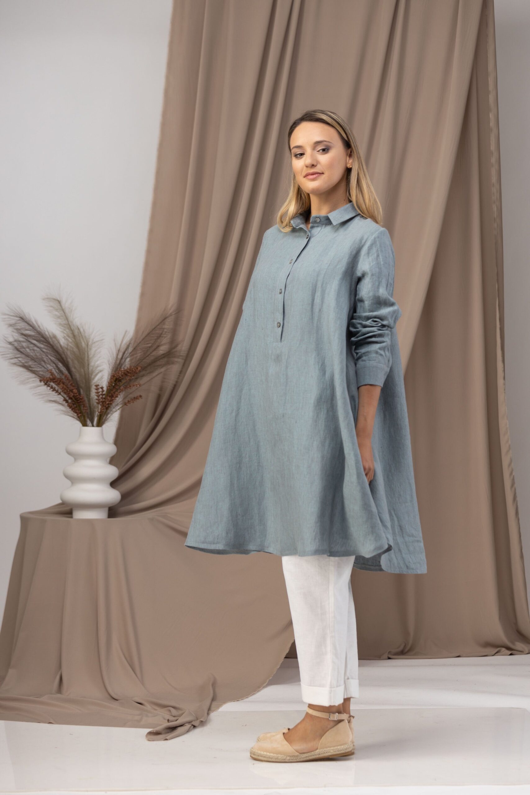Elegantes Dusty Blue Oversized Linen Tunic