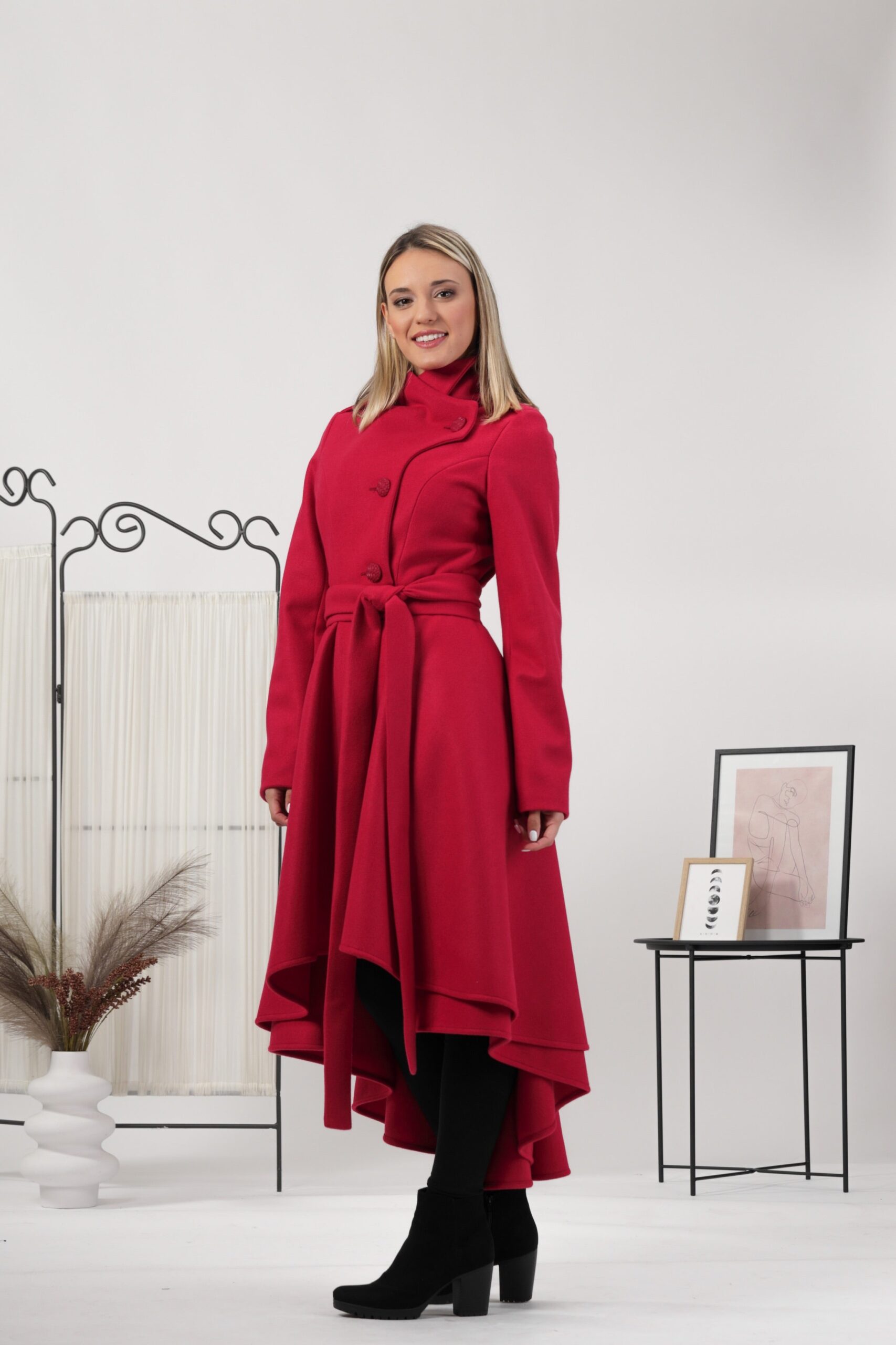 Elegantes A-Line Layered Wool Coat