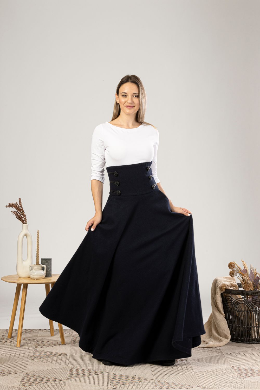 Elegantes Black Winter Wool Maxi Skirt - Image 5