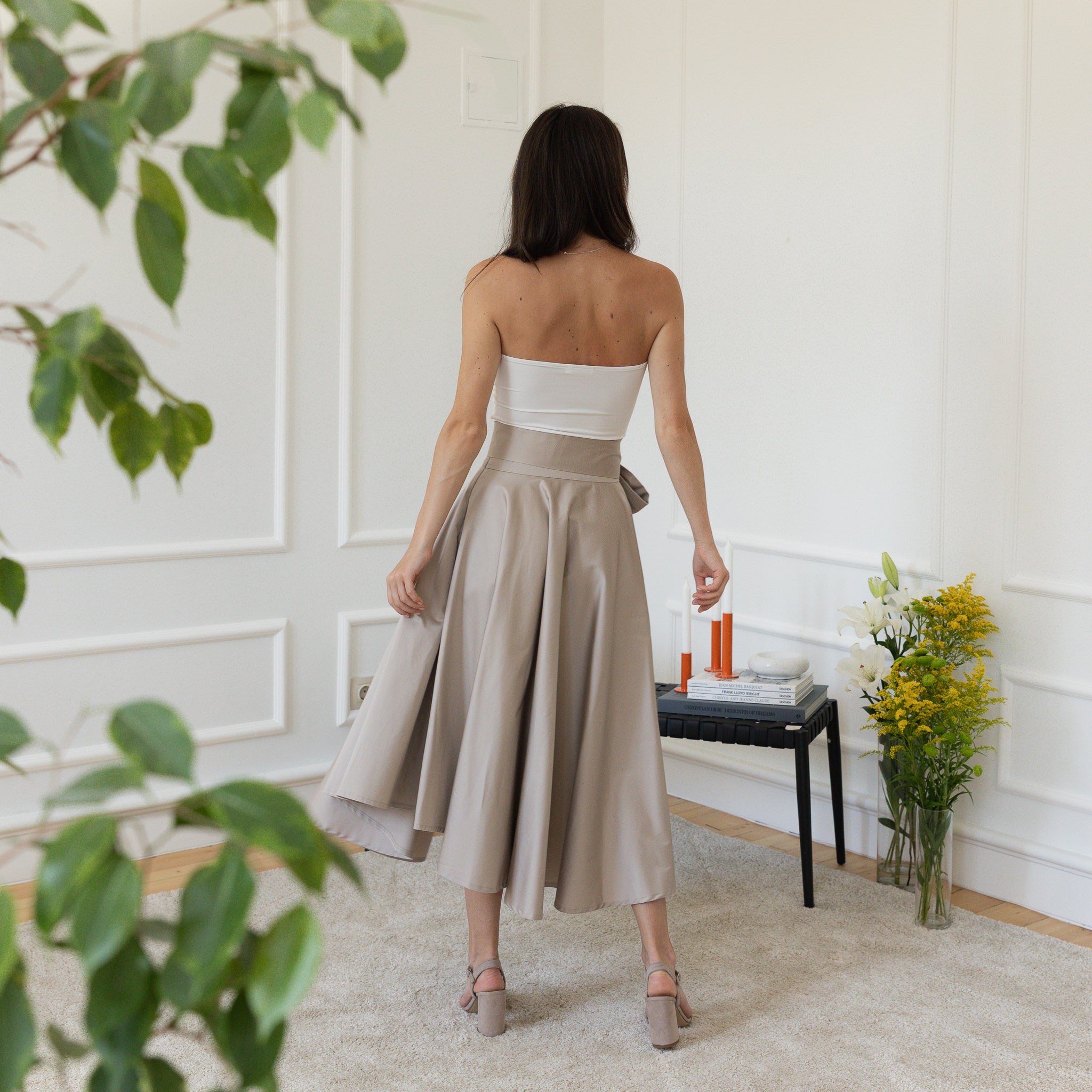 Elegantes Midi Cotton Flutter Elegant Skirt with High Waist and Front Bow - Image 6