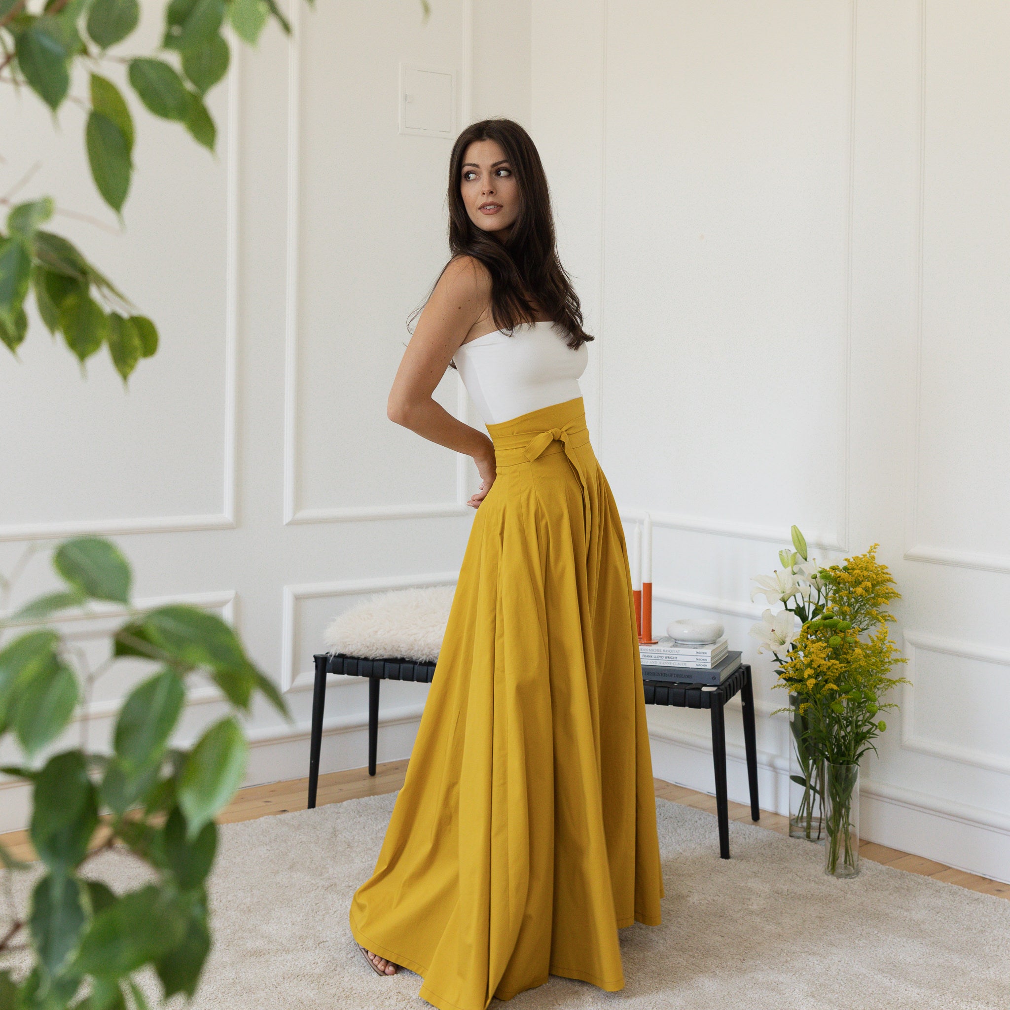 Elegantes Maxi Floor Length A-Line Skirt with Ultra High Waist in Mustard Color - Image 3