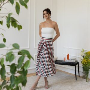Alternative view of Elegantes Linen Midi Striped Skirt with High Waist and Pockets