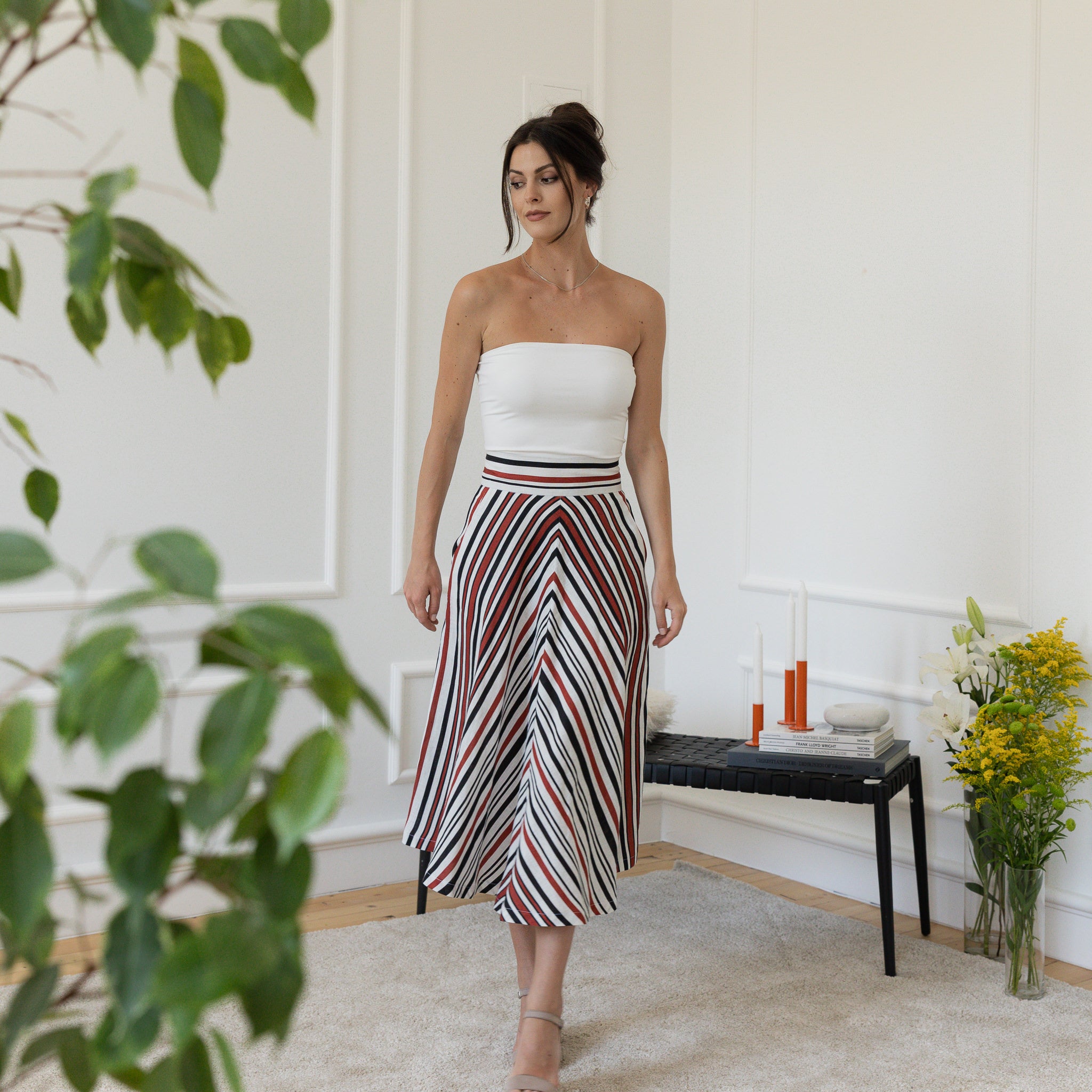 Elegantes Linen Midi Striped Skirt with High Waist and Pockets - Image 3